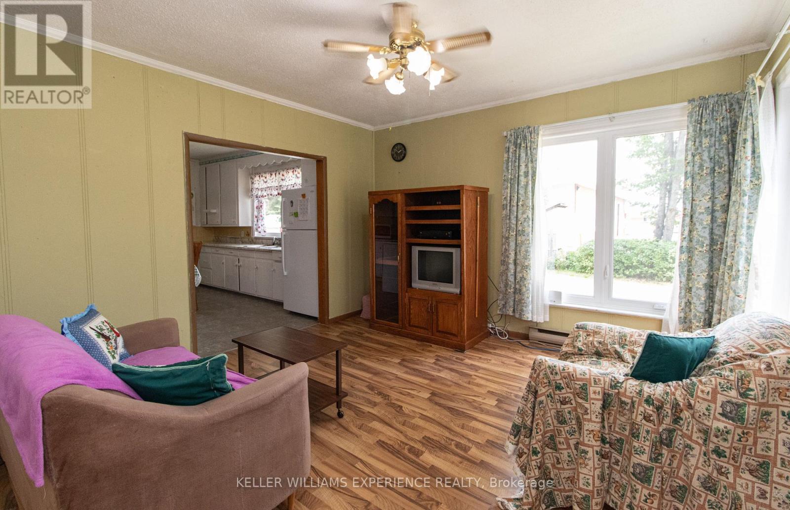 152 Ottawa Avenue, South River, Ontario  P0A 1X0 - Photo 11 - X12510480