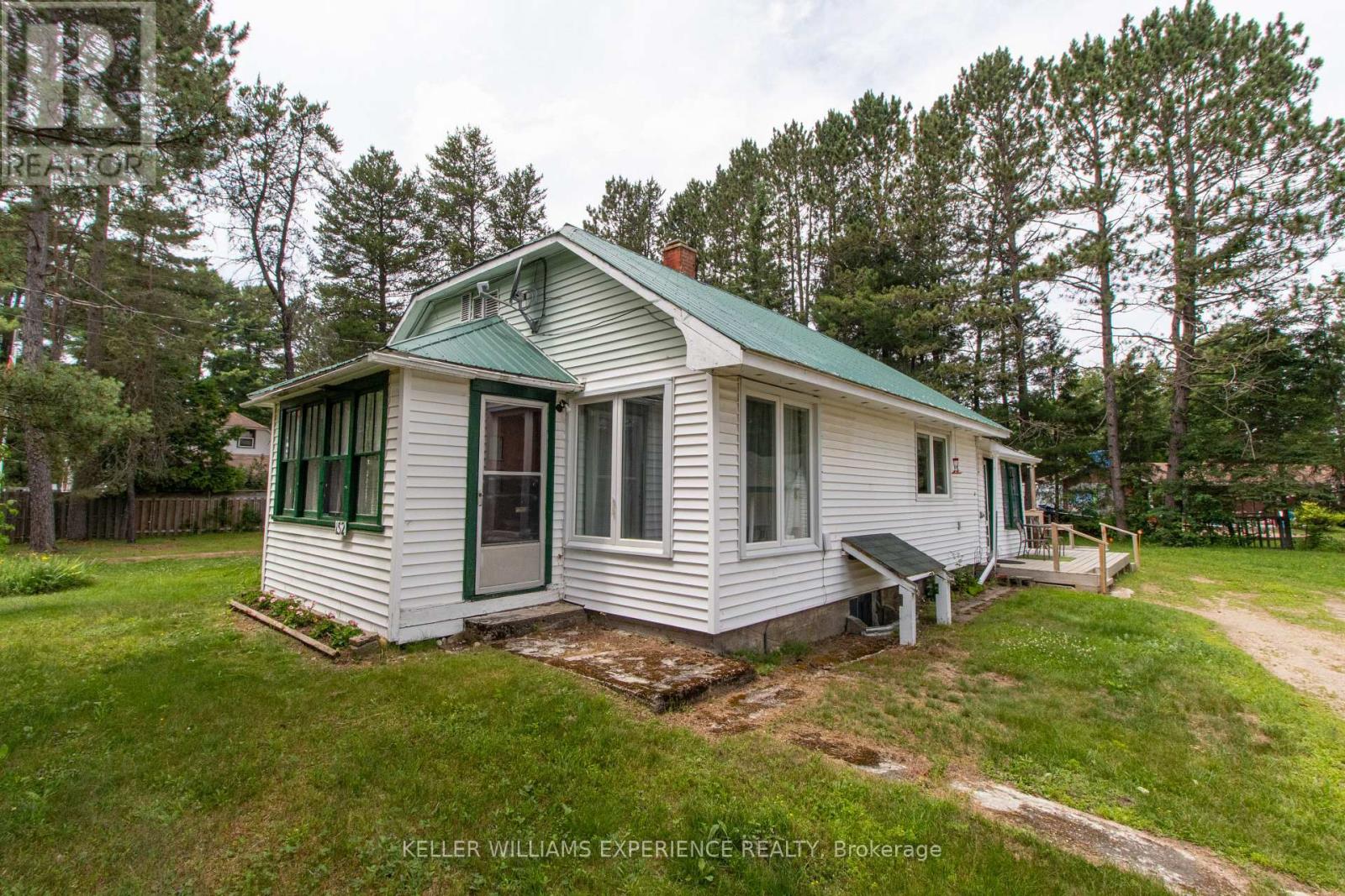 152 Ottawa Avenue, South River, Ontario  P0A 1X0 - Photo 37 - X12510480