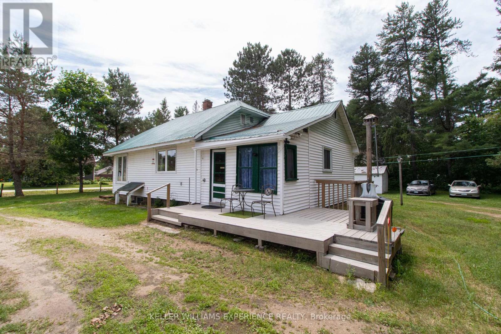 152 Ottawa Avenue, South River, Ontario  P0A 1X0 - Photo 5 - X12510480