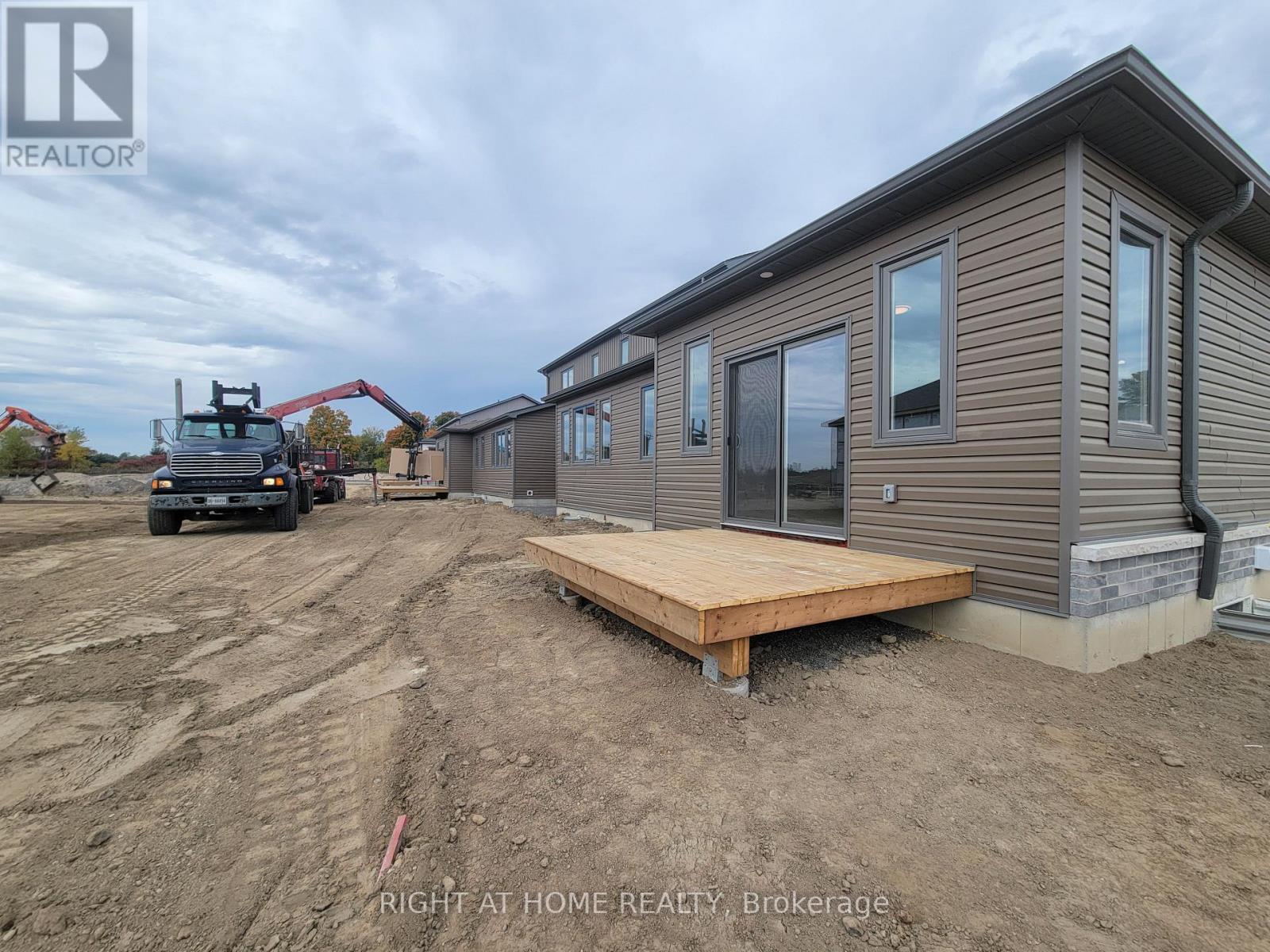 Main - 22 Allen Street, Prince Edward County, Ontario K0K 2T0 - Photo 18 - X12510490