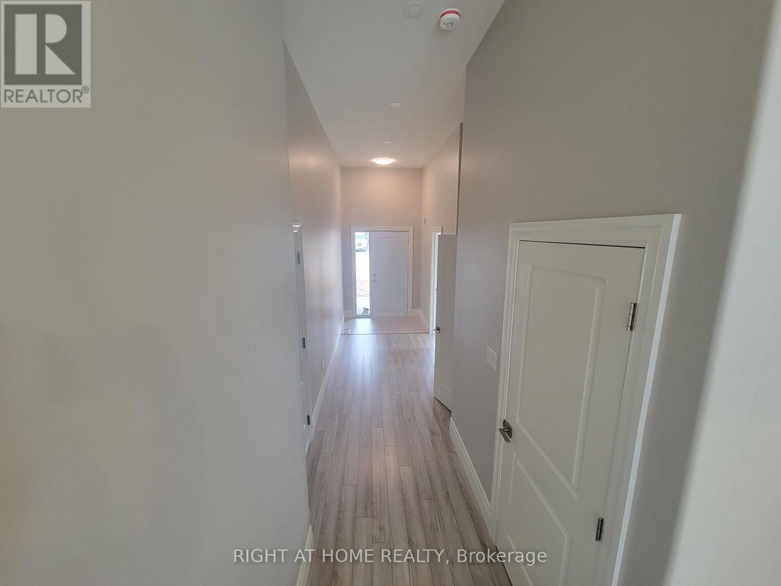 Main - 22 Allen Street, Prince Edward County, Ontario K0K 2T0 - Photo 3 - X12510490