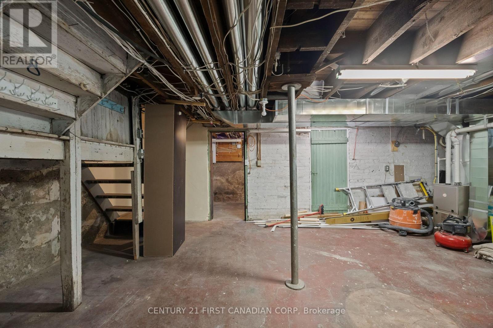 2 - 92 Hincks Street, St. Thomas, Ontario  N5R 3P2 - Photo 27 - X12510518