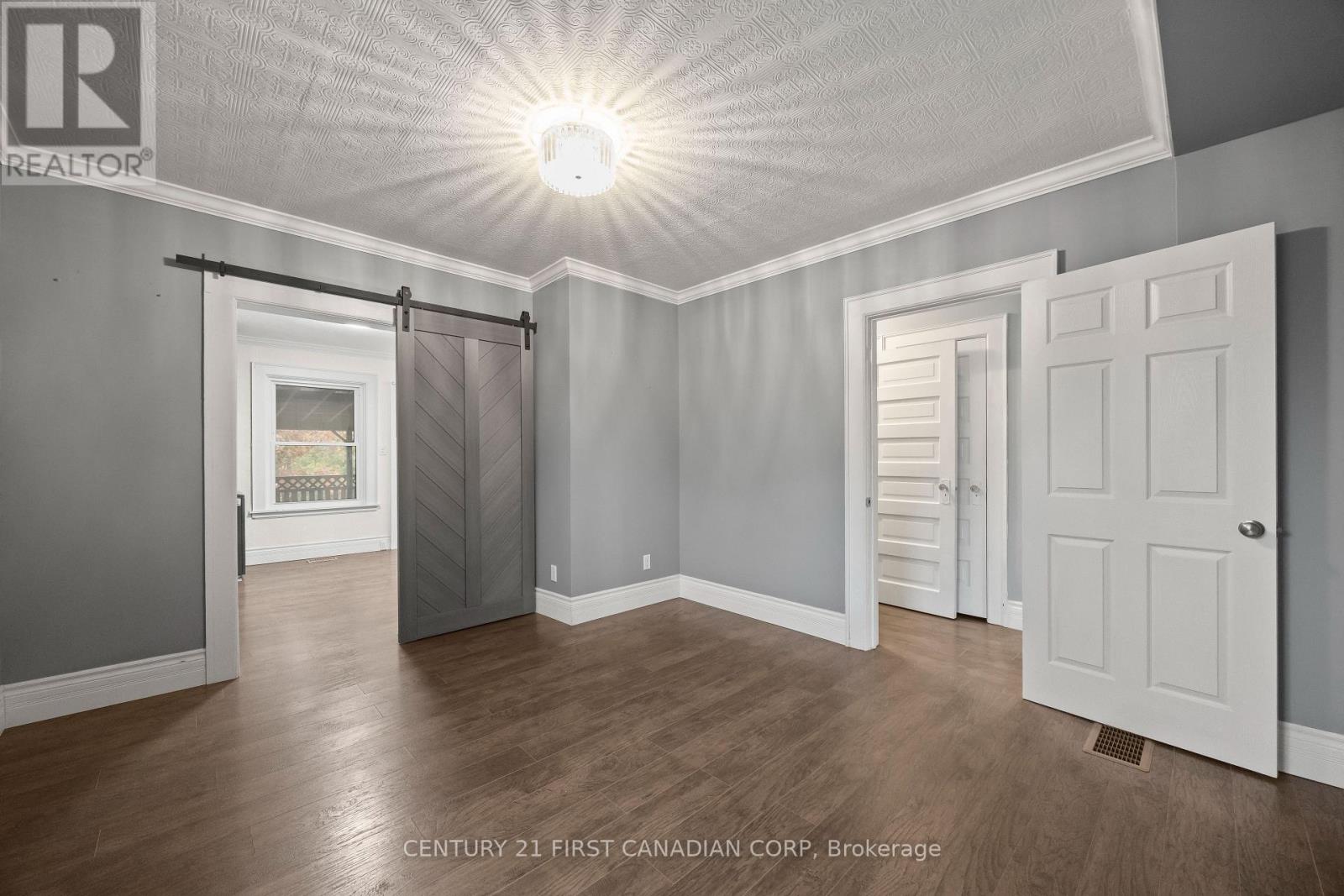 2 - 92 Hincks Street, St. Thomas, Ontario  N5R 3P2 - Photo 9 - X12510518