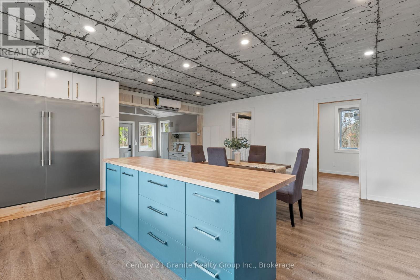 1126 Rice Road, Minden Hills, Ontario K0M 2K0 - Photo 13 - X12508336