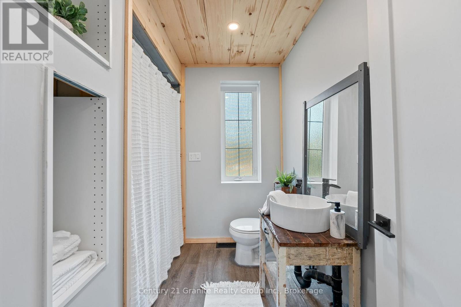 1126 Rice Road, Minden Hills, Ontario K0M 2K0 - Photo 16 - X12508336