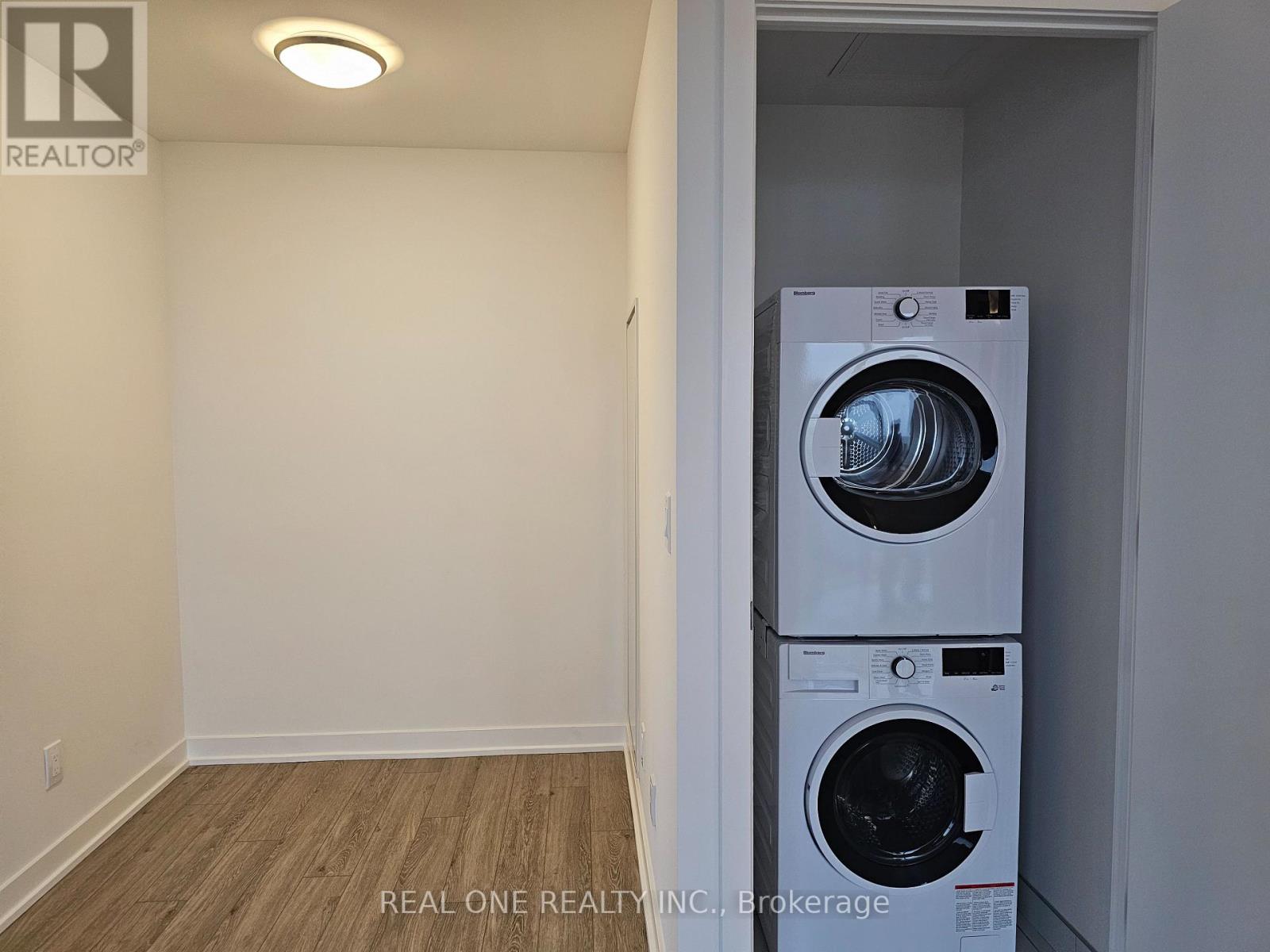 804 - 3071 Trafalgar Road, Oakville, Ontario  L6H 8C6 - Photo 16 - W12495698