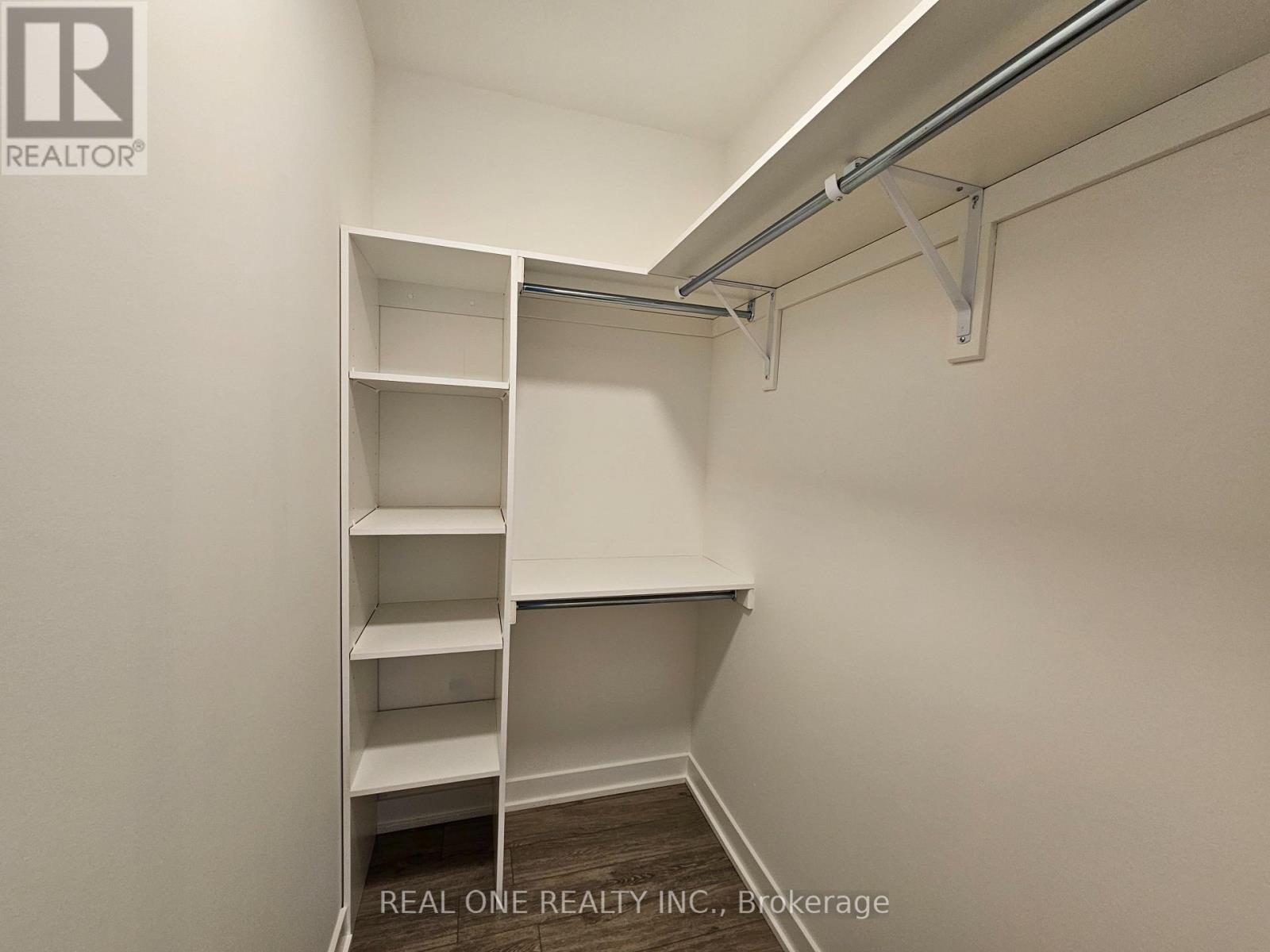 804 - 3071 Trafalgar Road, Oakville, Ontario  L6H 8C6 - Photo 13 - W12495698