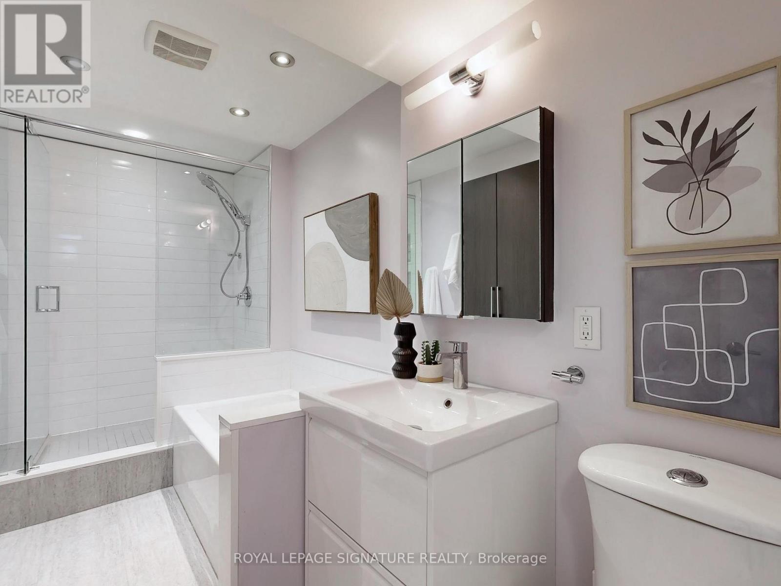 Ph09 - 80 Coe Hill Drive, Toronto, Ontario  M6S 3C9 - Photo 9 - W12503124