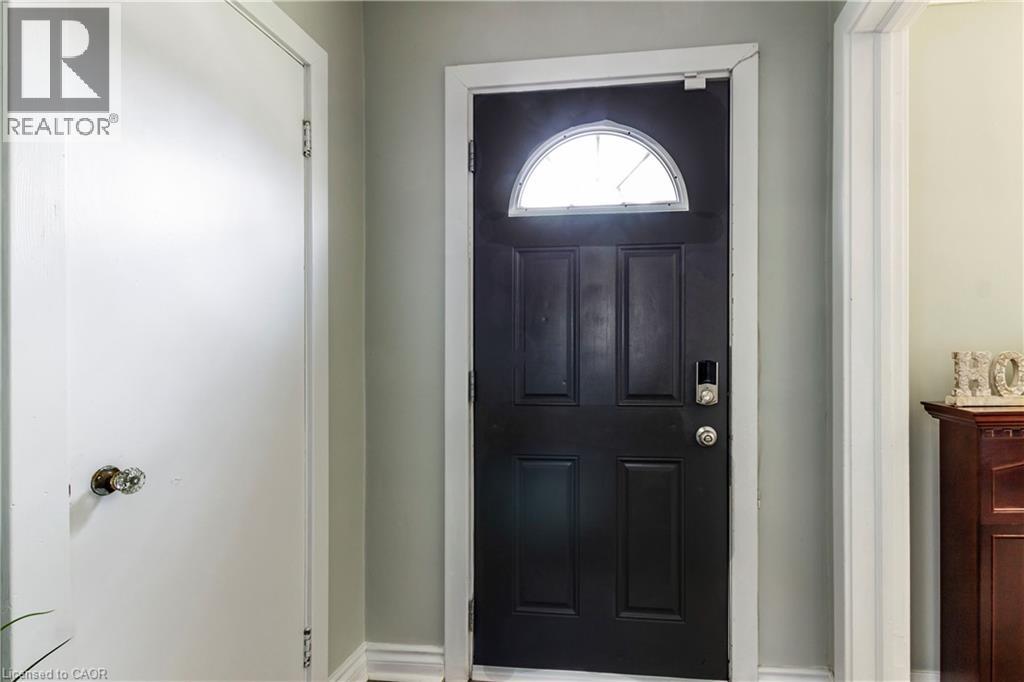 20 West 1st Street, Hamilton, Ontario  L9C 3B8 - Photo 5 - 40785257