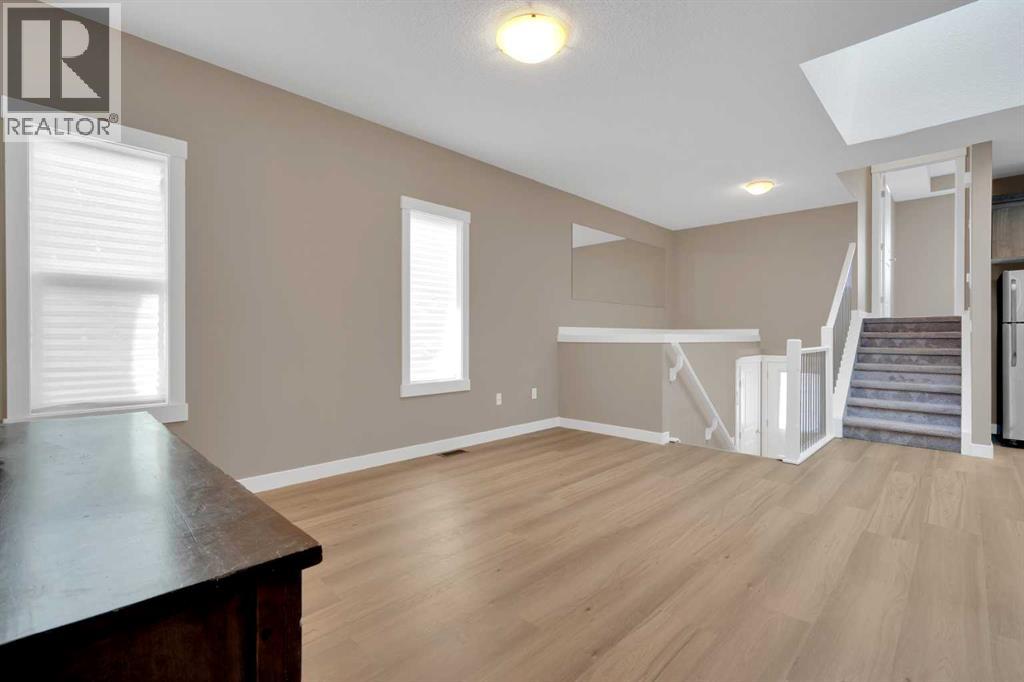 87 Baysprings Way Sw, Airdrie, Alberta  T4B 0R7 - Photo 6 - A2264015