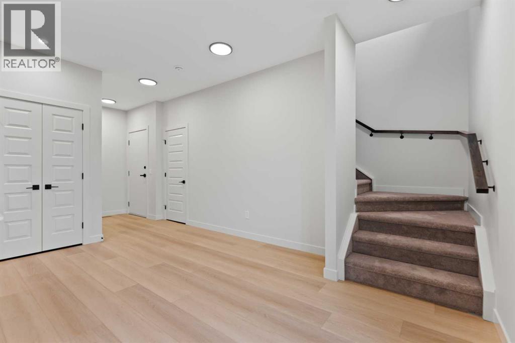 292 Waterford Way, Chestermere, Alberta  T1X 2Z9 - Photo 8 - A2266484