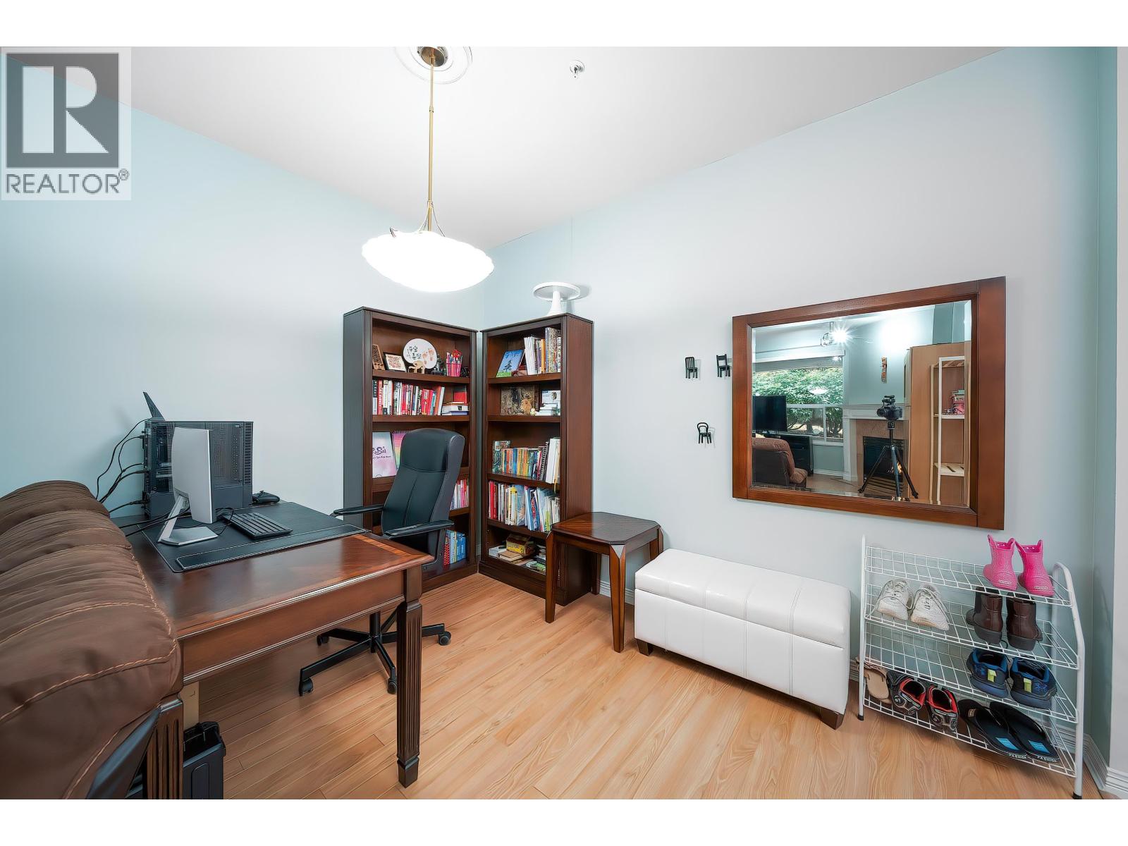 203 5270 Oakmount Crescent, Burnaby, British Columbia V5H 4S1 - Photo 9 - R3064795