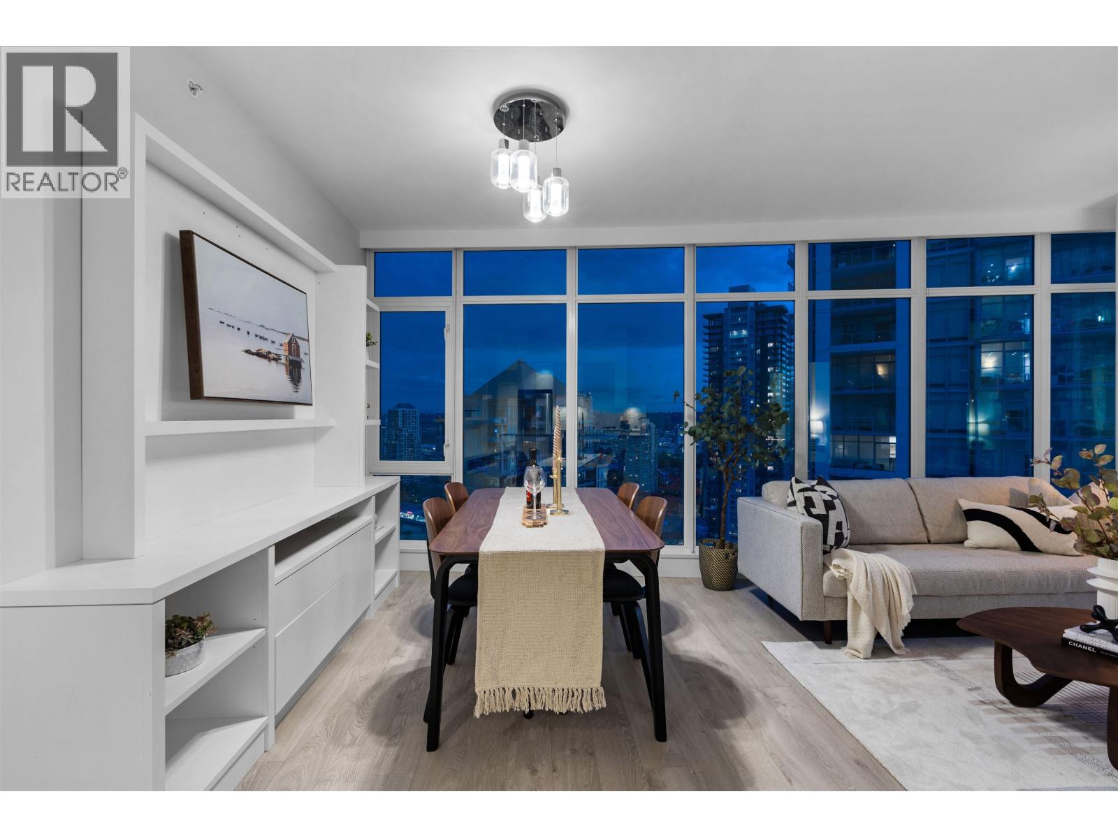 2402 1788 Gilmore Avenue, Burnaby, British Columbia  V5C 0L5 - Photo 9 - R3064884