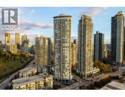 2402 1788 GILMORE AVENUE