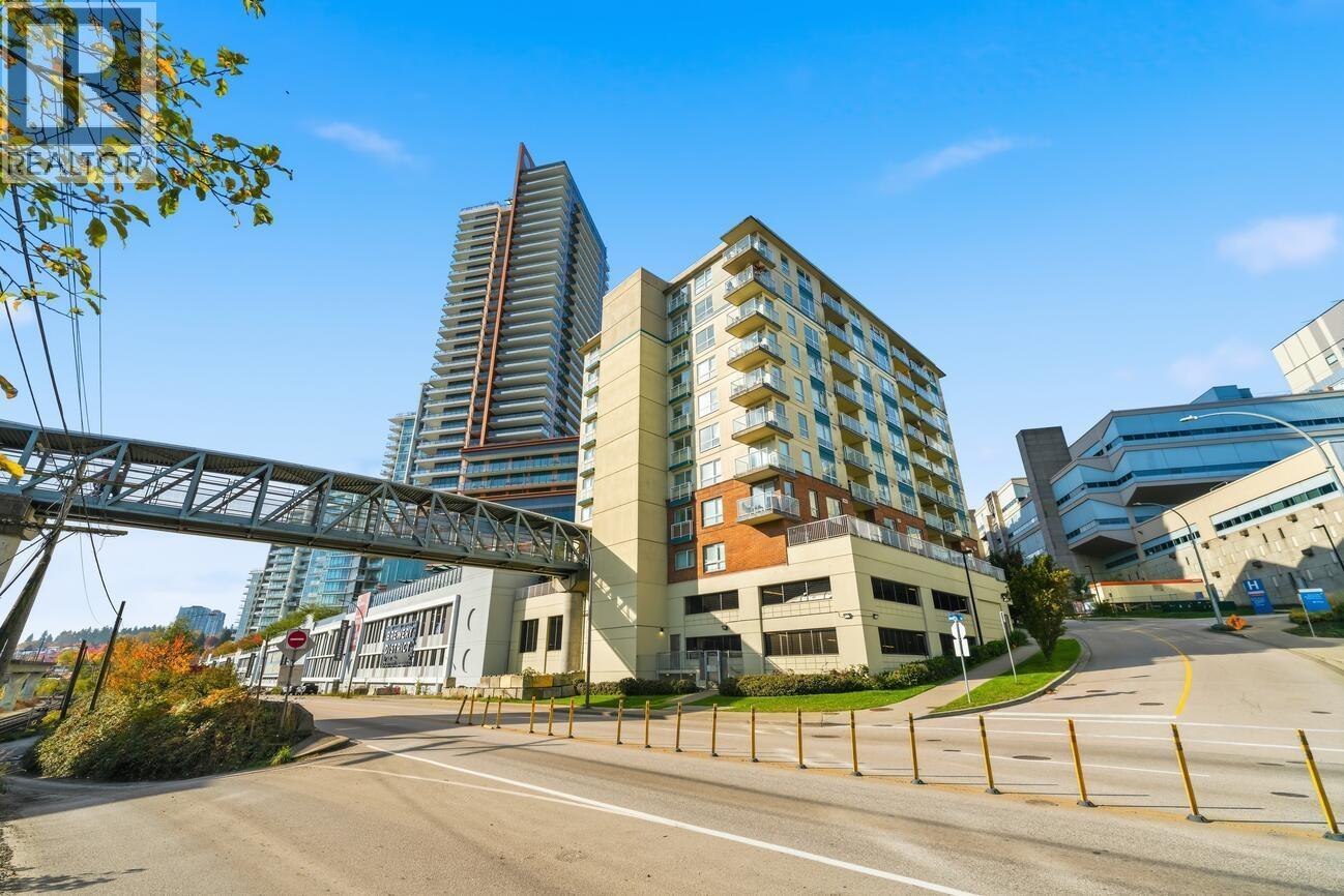 810 200 Keary Street, New Westminster, British Columbia  V3L 0A6 - Photo 1 - R3064898