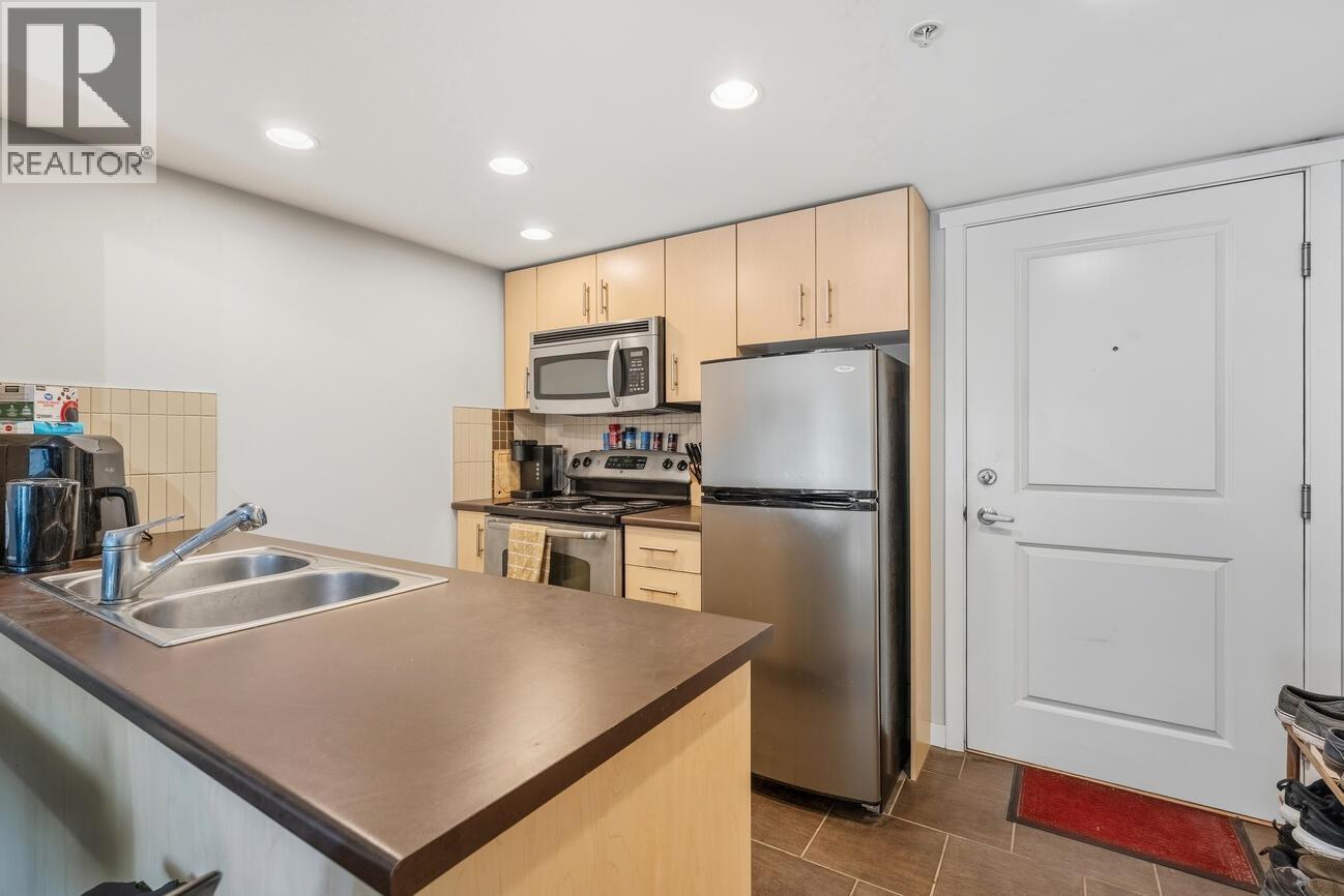 810 200 Keary Street, New Westminster, British Columbia  V3L 0A6 - Photo 4 - R3064898