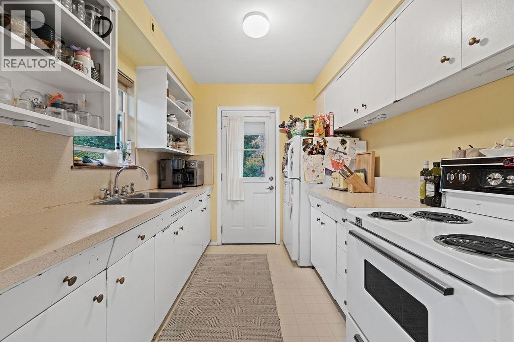 3605 Oxford Street, Vancouver, British Columbia V5K 1P4 - Photo 13 - R3064892