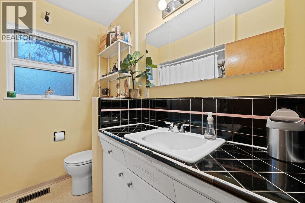 3605 Oxford Street, Vancouver, British Columbia V5K 1P4 - Photo 19 - R3064892