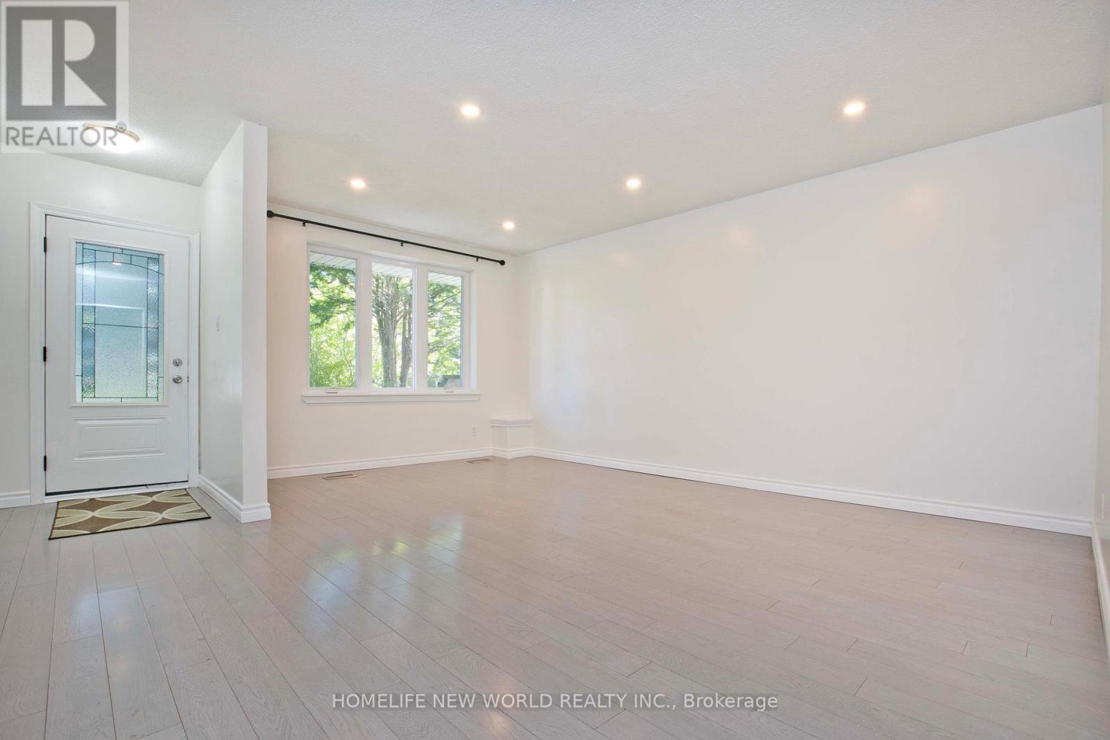 49 Thorncroft Crescent, Ajax, Ontario  L1S 2S1 - Photo 2 - E12510520