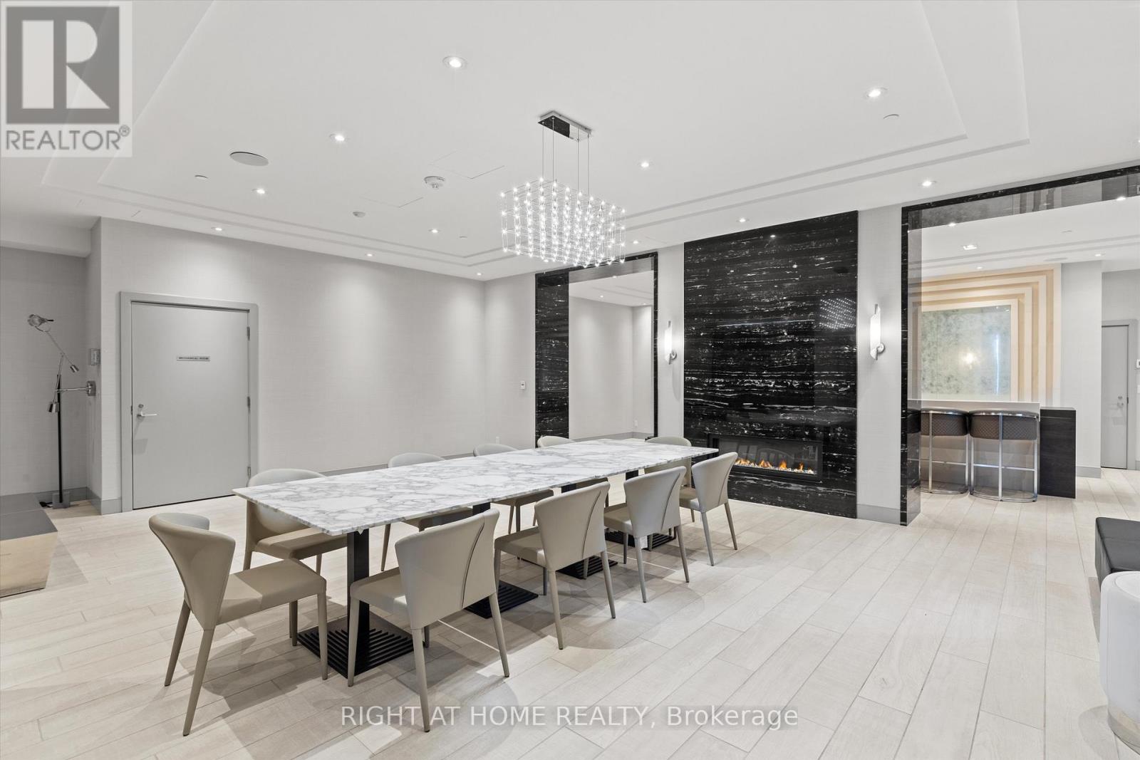 809 - 396 Highway 7 E, Richmond Hill, Ontario  L4B 0G7 - Photo 29 - N12510526