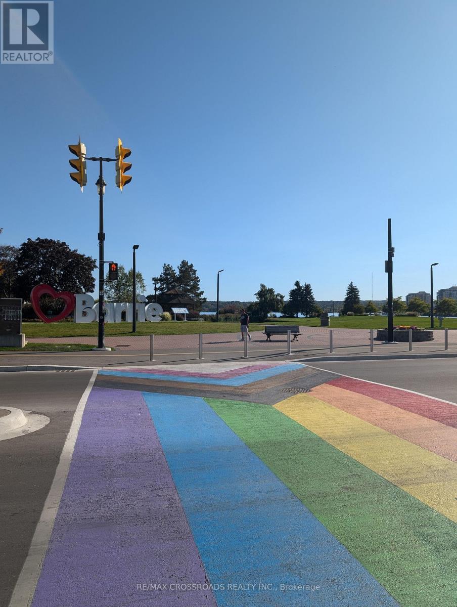 200 - 50 Dunlop Street E, Barrie, Ontario  L4M 6J9 - Photo 37 - S12505826