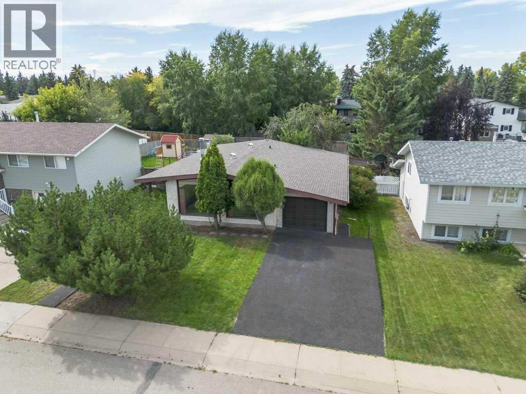 18 Odell Green, Red Deer, Alberta  T4P 1V4 - Photo 3 - A2250970