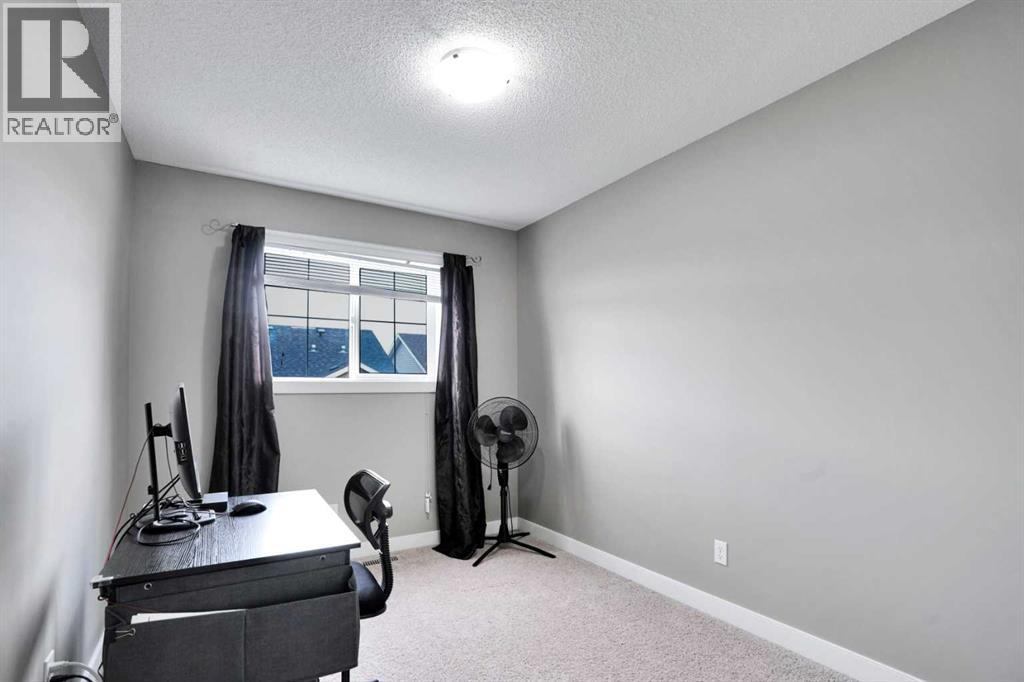 101 Pantego Lane Nw, Calgary, Alberta  T3K 0T1 - Photo 25 - A2251132