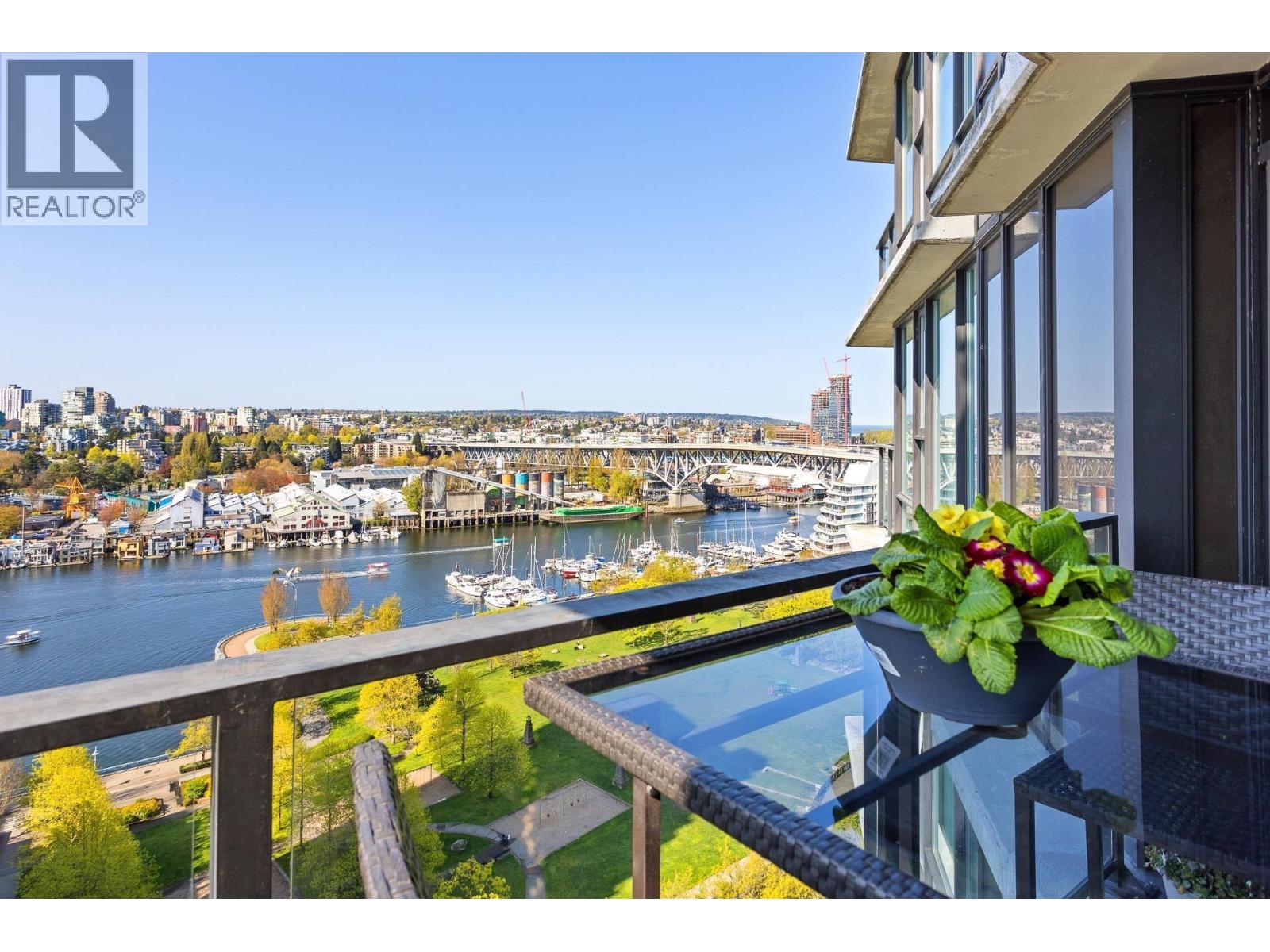 1902 455 BEACH CRESCENT, Vancouver, British Columbia