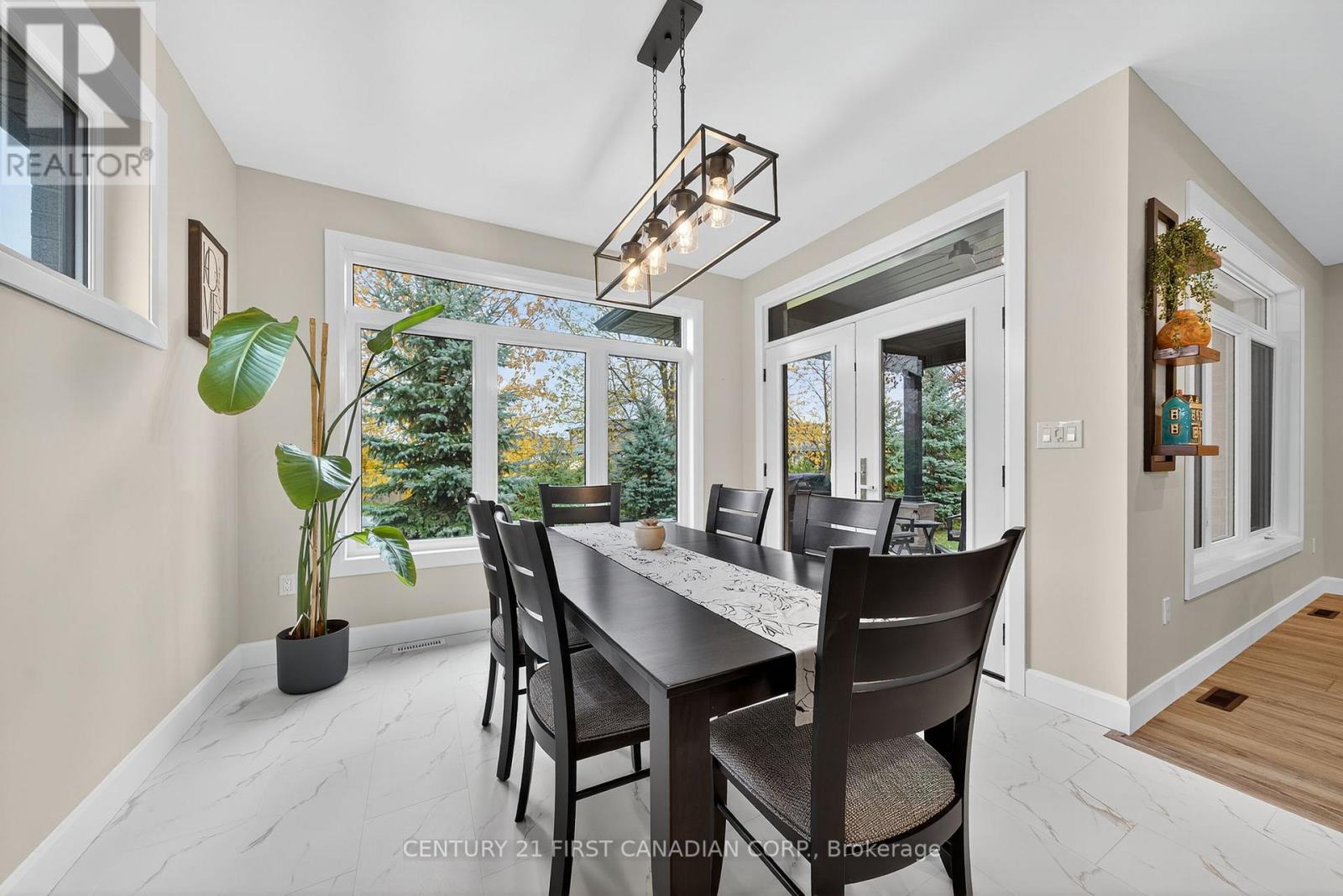 113 Macdonald Street, Lambton Shores, Ontario  N0N 1J0 - Photo 22 - X12510550