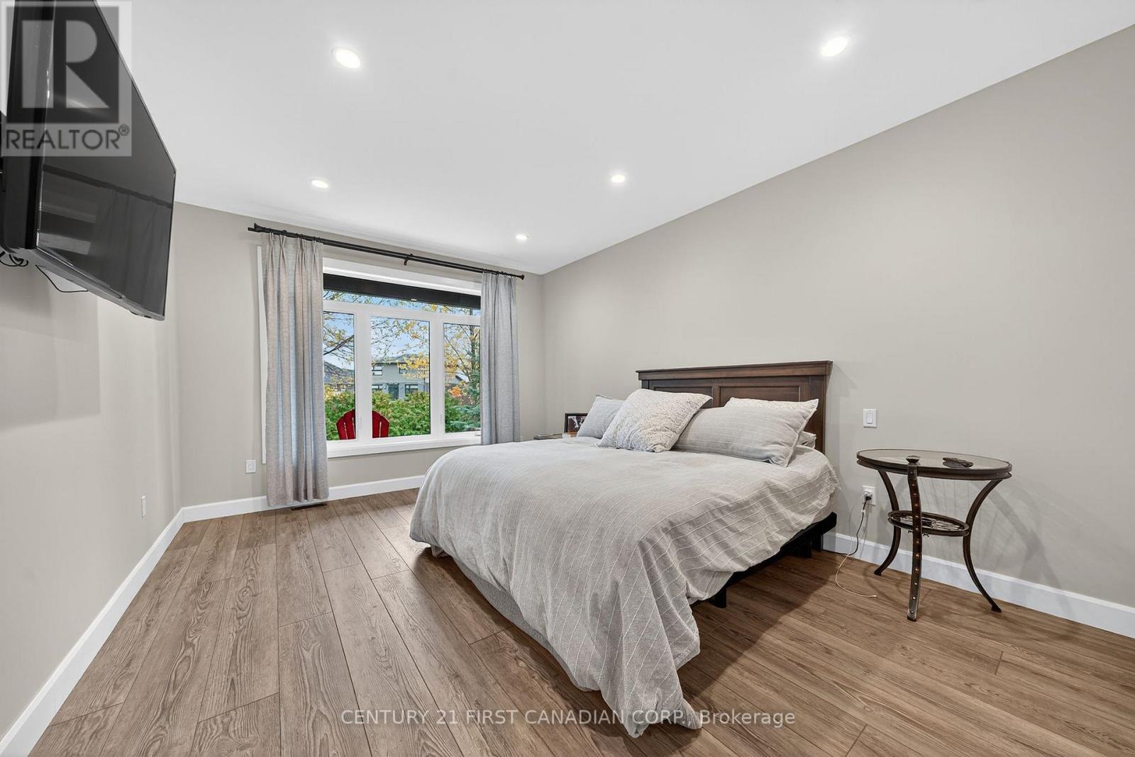 113 Macdonald Street, Lambton Shores, Ontario  N0N 1J0 - Photo 24 - X12510550