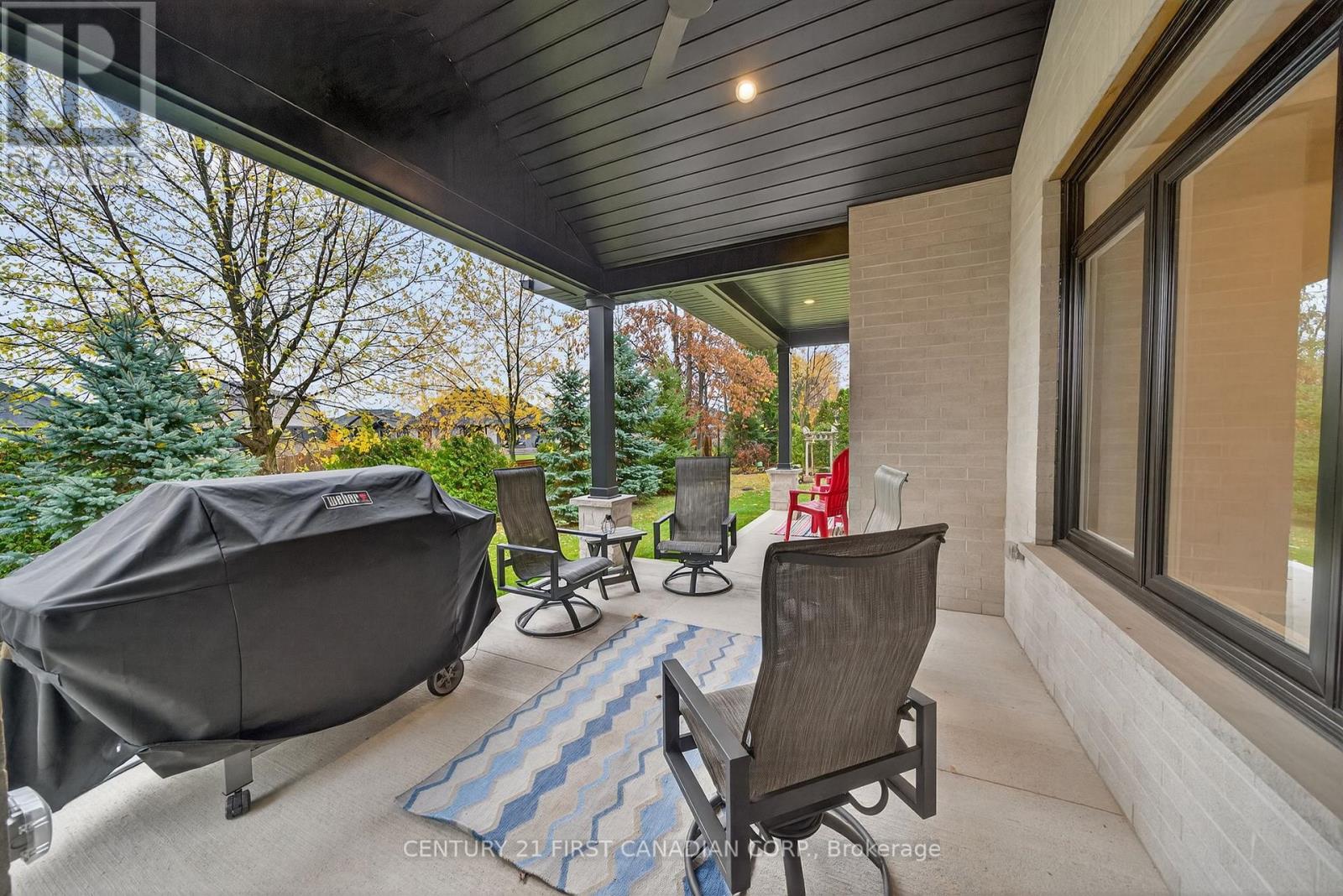 113 Macdonald Street, Lambton Shores, Ontario  N0N 1J0 - Photo 29 - X12510550