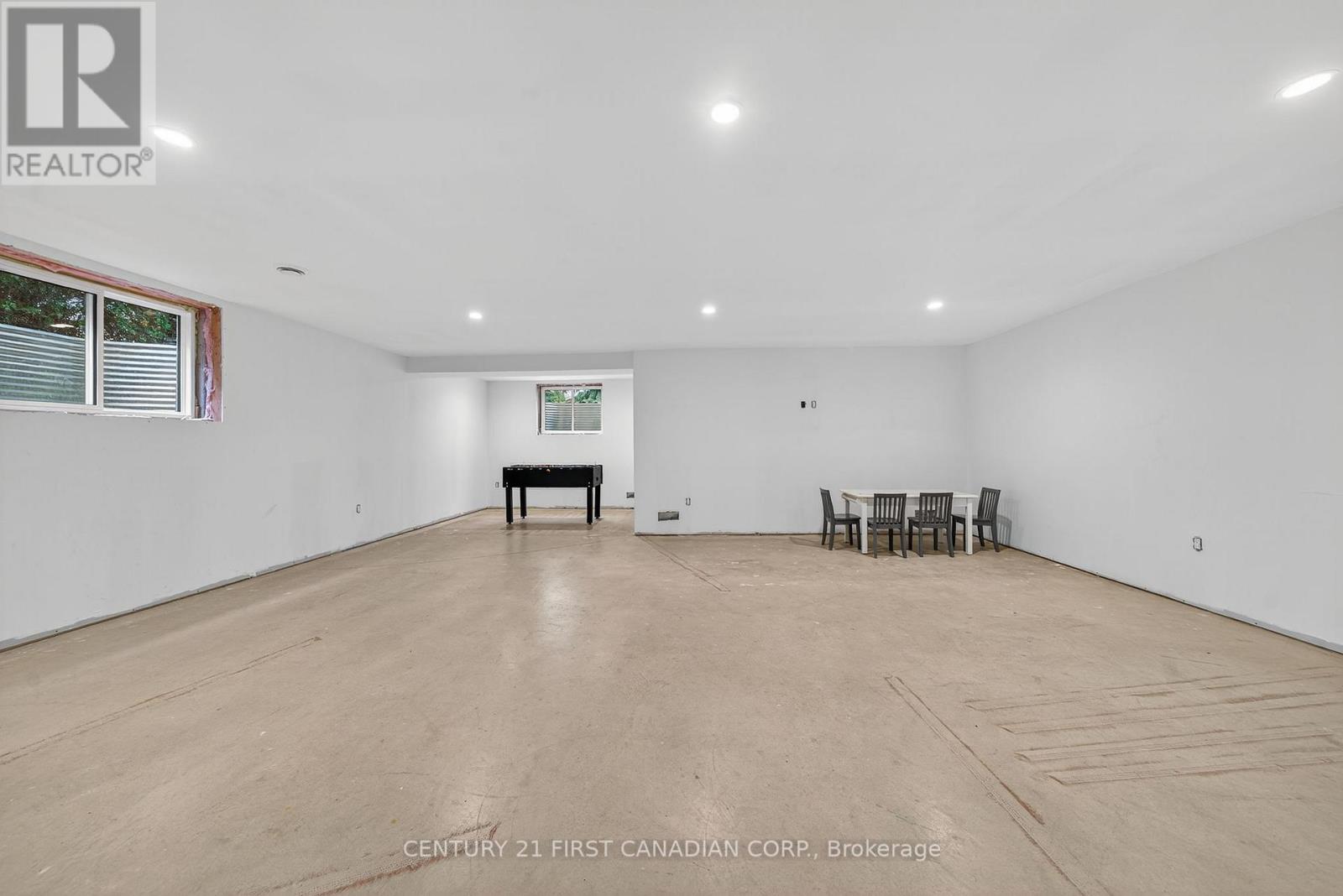 113 Macdonald Street, Lambton Shores, Ontario  N0N 1J0 - Photo 31 - X12510550