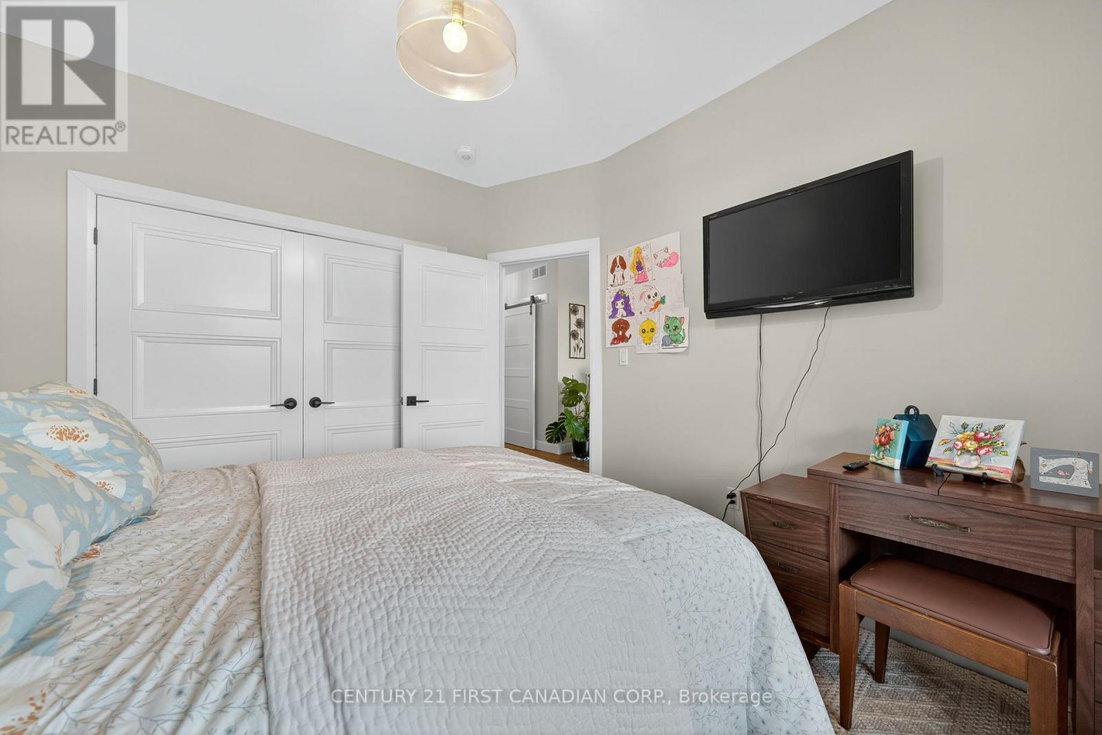 113 Macdonald Street, Lambton Shores, Ontario  N0N 1J0 - Photo 7 - X12510550