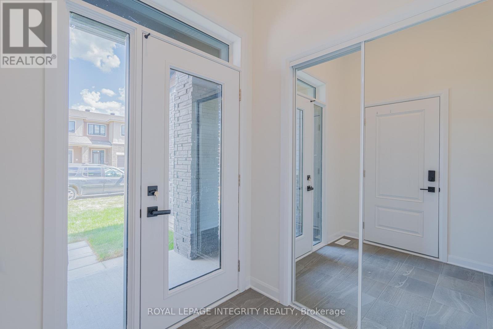 90 Osler Street, Ottawa, Ontario  K2W 0K8 - Photo 3 - X12510544