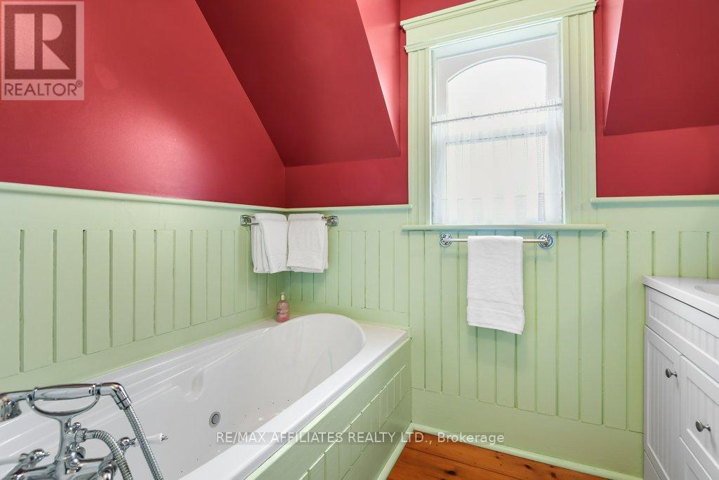 507 Drummond Road, Mississippi Mills, Ontario  K7C 3P1 - Photo 31 - X12510576