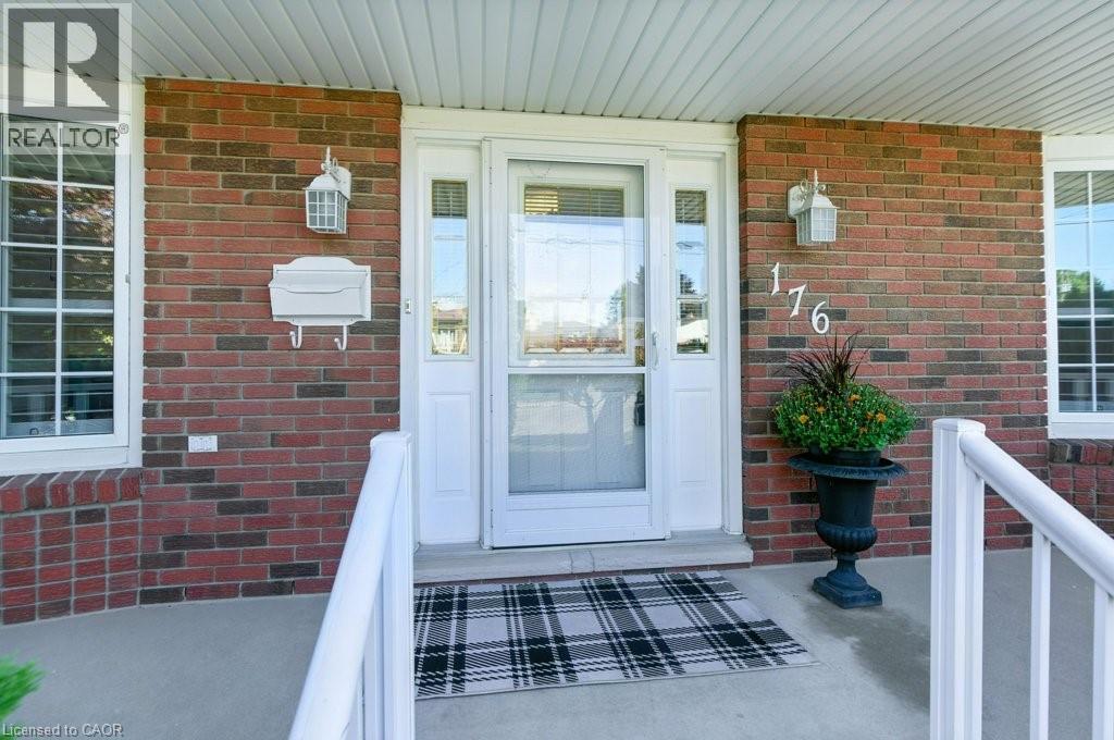 176 Montmorency Drive, Hamilton, Ontario  L8K 6K6 - Photo 3 - 40767266