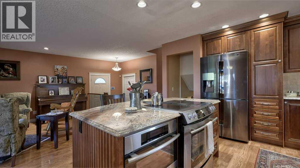 232 Penbrooke Way Se, Calgary, Alberta t2a 3s8 - Photo 9 - A2268091