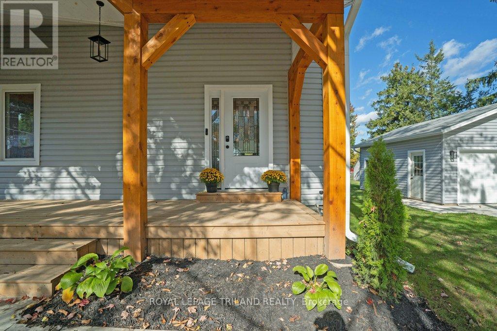 35620 Fingal Line, Southwold, Ontario  N0L 1K0 - Photo 10 - X12454034