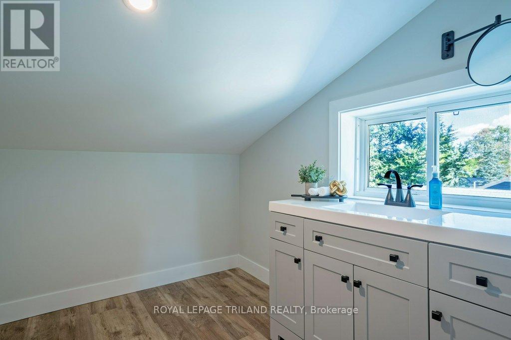 35620 Fingal Line, Southwold, Ontario  N0L 1K0 - Photo 33 - X12454034