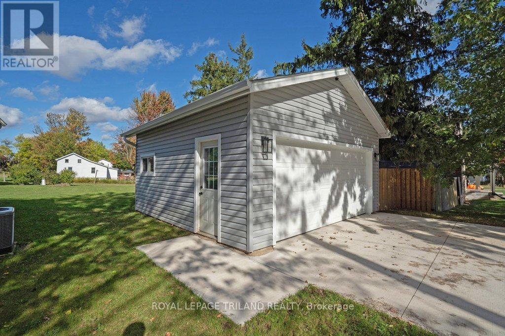 35620 Fingal Line, Southwold, Ontario  N0L 1K0 - Photo 7 - X12454034