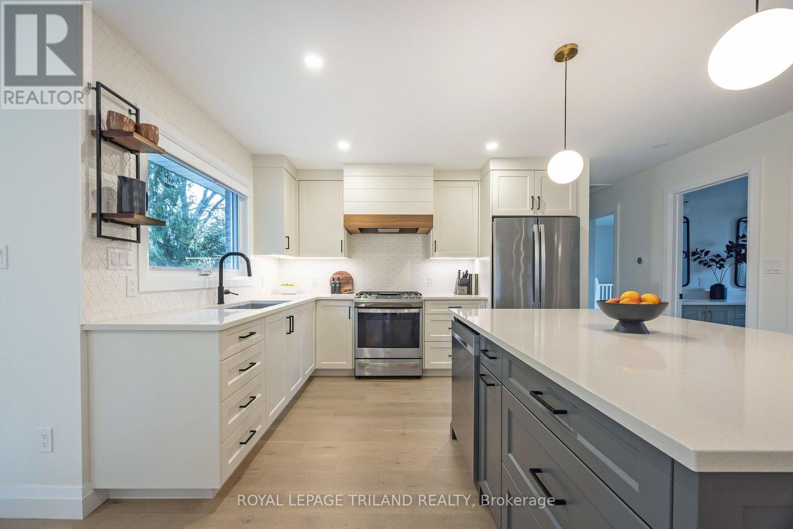 Photo 15 of 50 for 10117 Lynhurst Park Drive