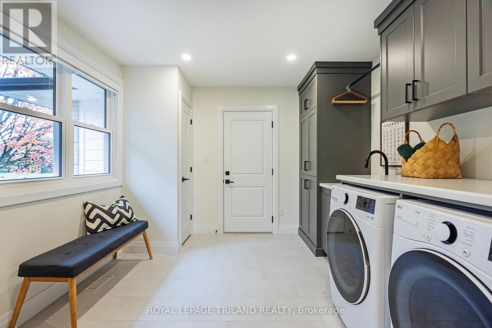 Photo 5 of 50 for 10117 Lynhurst Park Drive