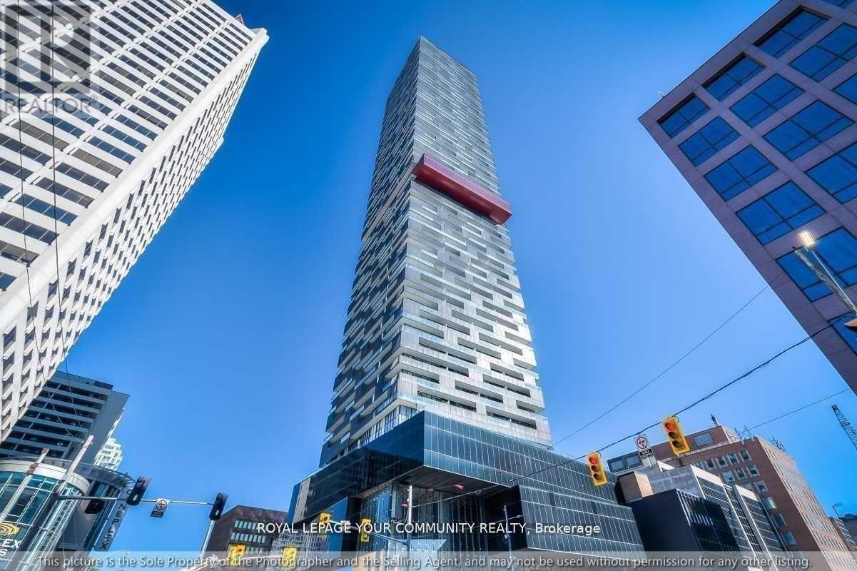 4209 - 8 EGLINTON AVENUE E, Toronto, Ontario