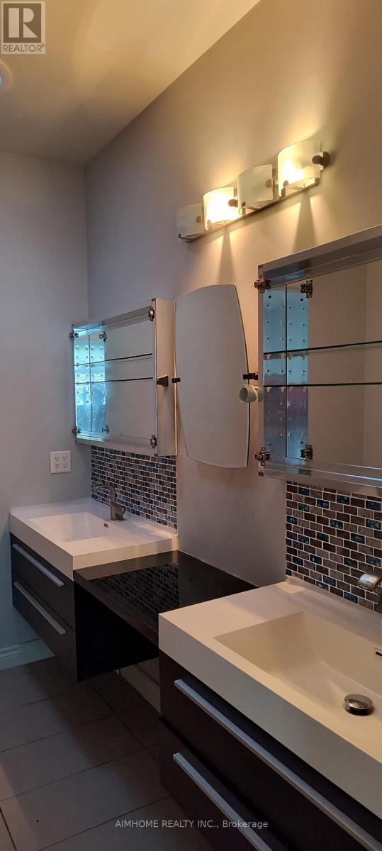 Main Floor - 807 Stone Street, Oshawa, Ontario  L1J 1A4 - Photo 7 - E12510566