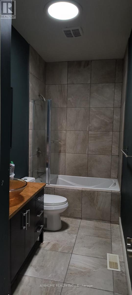 Main Floor - 807 Stone Street, Oshawa, Ontario  L1J 1A4 - Photo 9 - E12510566