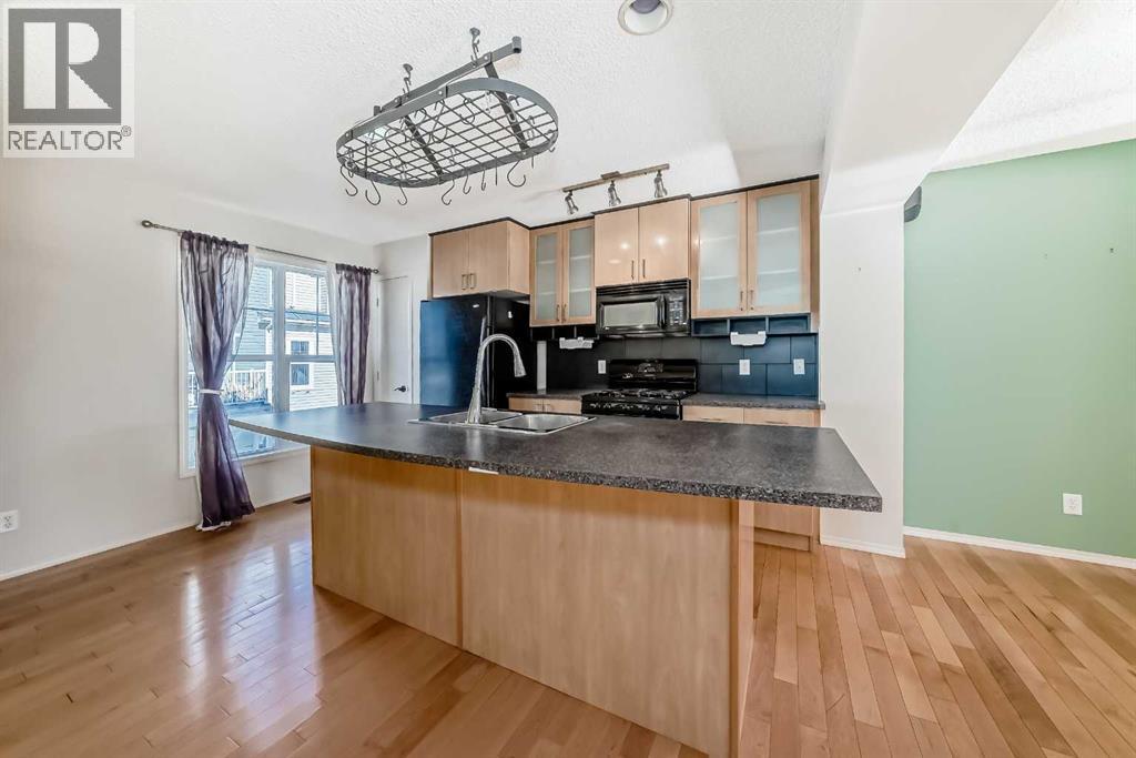 63 Toscana Gardens Nw, Calgary, Alberta  T3L 3C2 - Photo 7 - A2262533