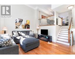 4 HUNTER AVENUE, Toronto, Ontario