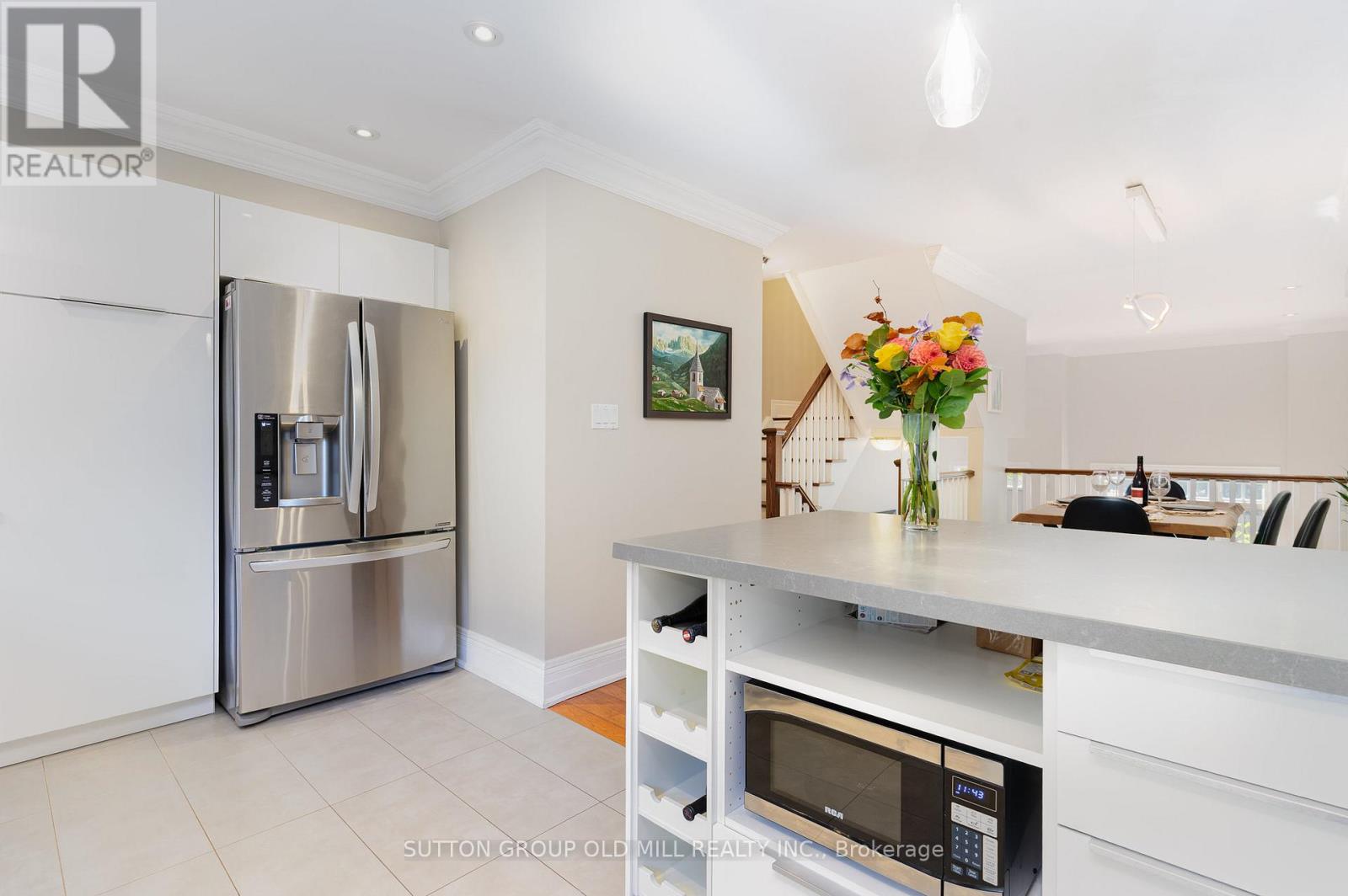 4 Hunter Avenue, Toronto, Ontario  M6E 2C8 - Photo 13 - W12460102