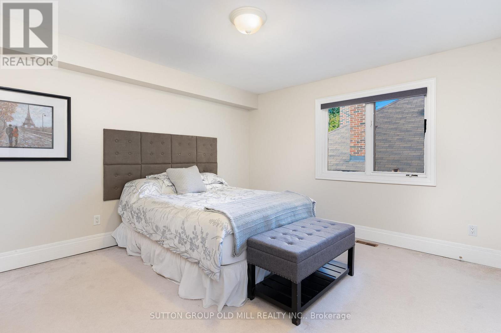 4 Hunter Avenue, Toronto, Ontario  M6E 2C8 - Photo 17 - W12460102