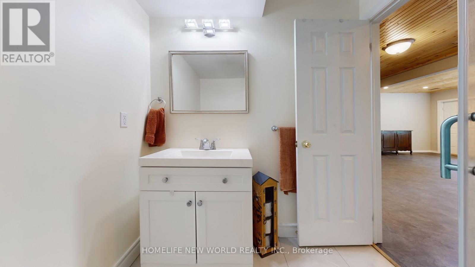 18770 Leslie Street, East Gwillimbury, Ontario  L0G 1V0 - Photo 34 - N12510538